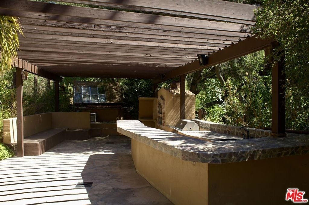 1578 Topanga Skyline Drive - Photo 19