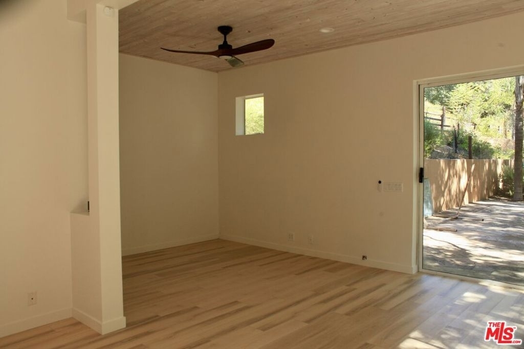 1578 Topanga Skyline Drive - Photo 17