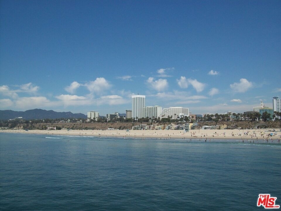 1221 W Ocean Avenue - Photo 30