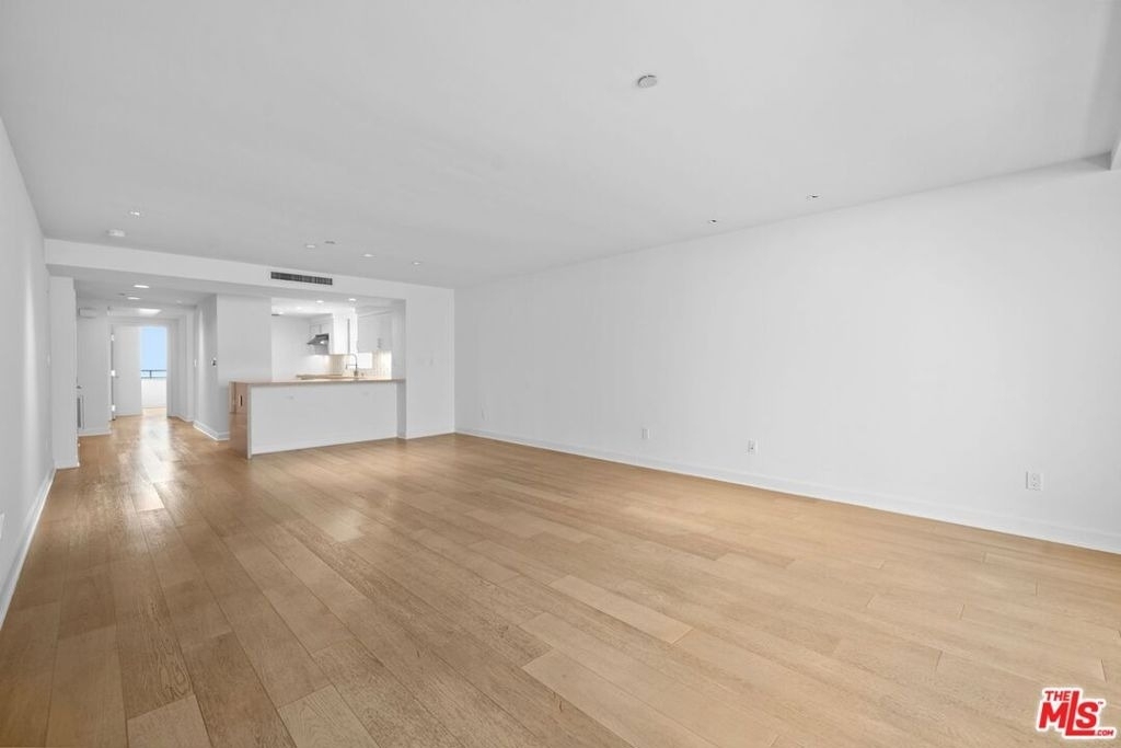 1221 W Ocean Avenue - Photo 7