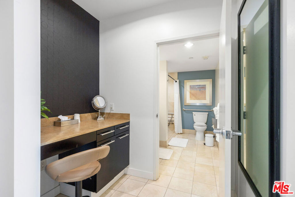 13650 Marina Pointe Drive - Photo 13