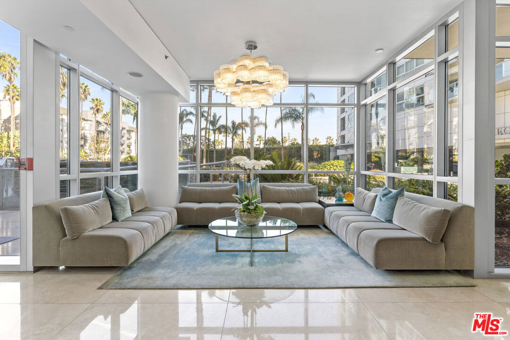 13650 Marina Pointe Drive - Photo 10