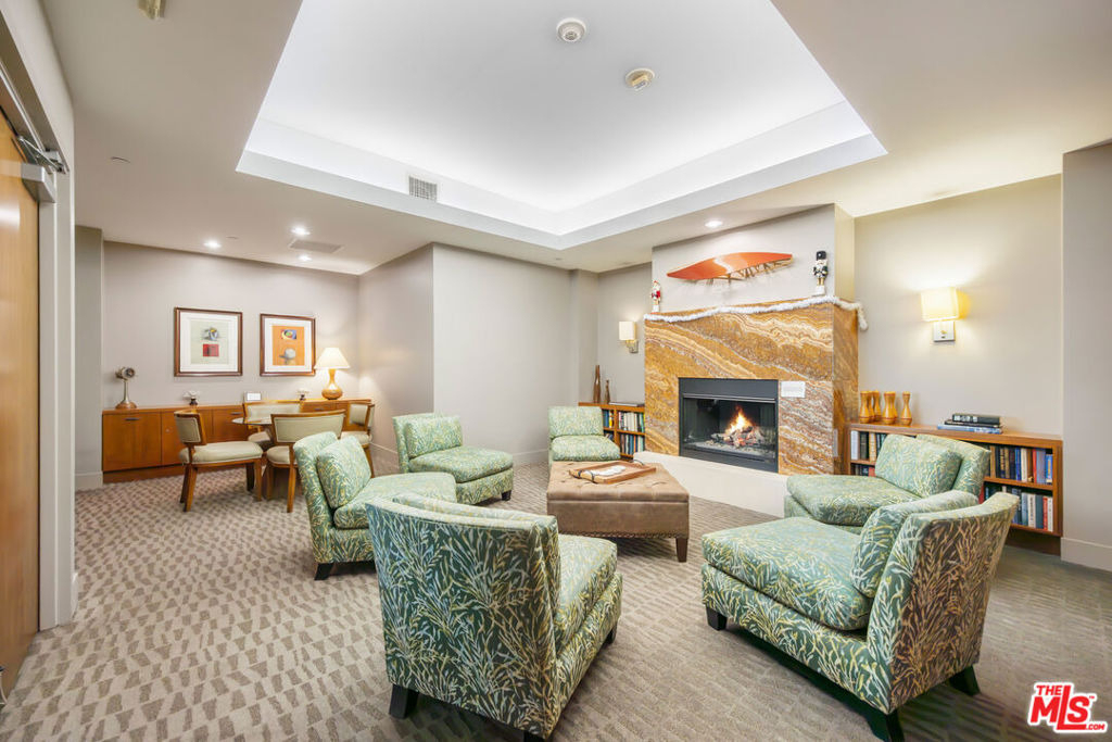 13650 Marina Pointe Drive - Photo 16