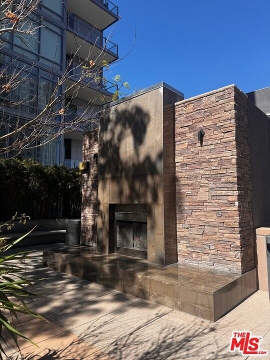 1100 S Hope Street - Photo 22
