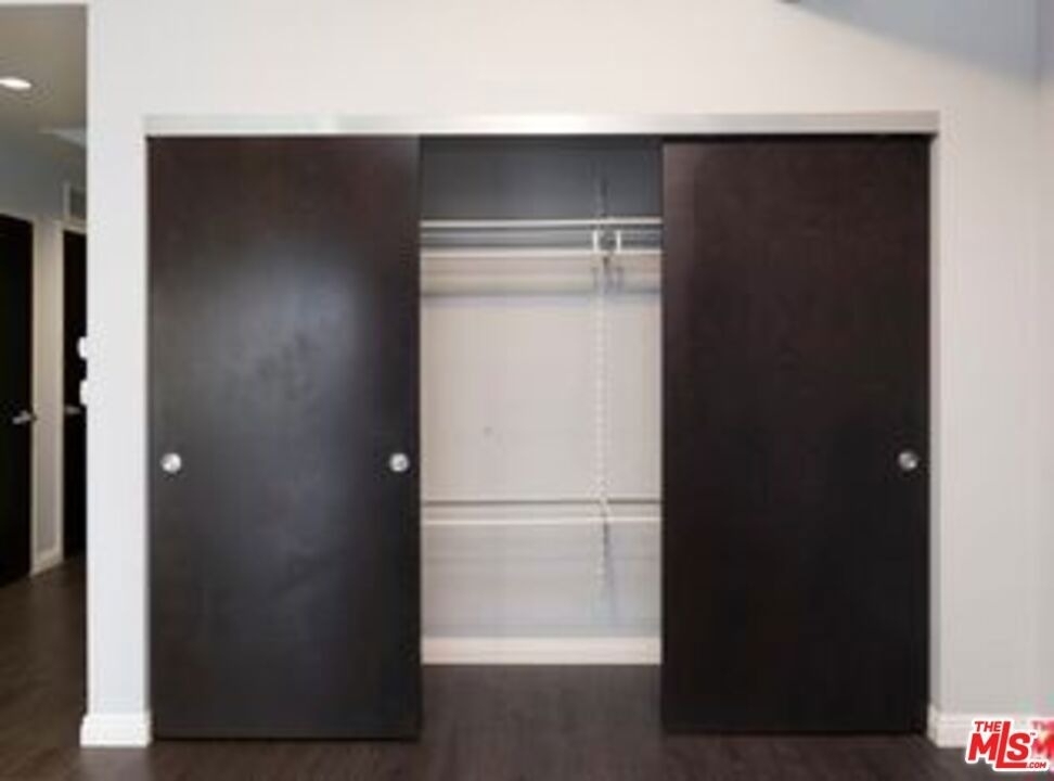 1100 S Hope Street - Photo 4