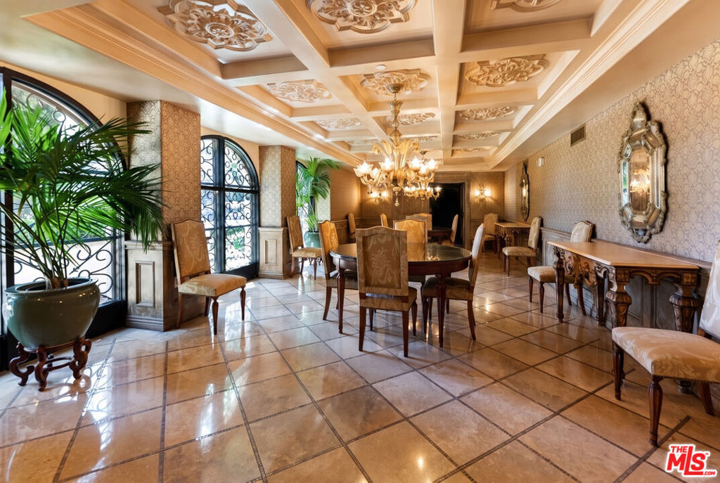 10795 Wilshire Boulevard - Photo 40