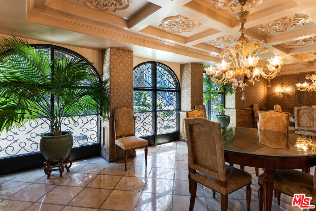 10795 Wilshire Boulevard - Photo 41