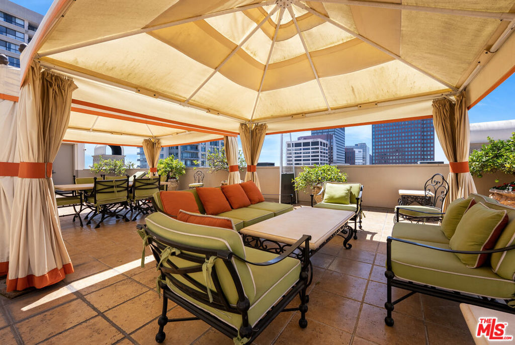 10795 Wilshire Boulevard - Photo 33