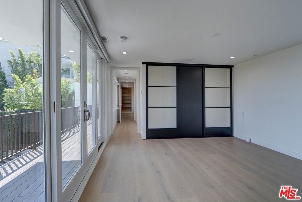 8528 Hillside Avenue - Photo 20