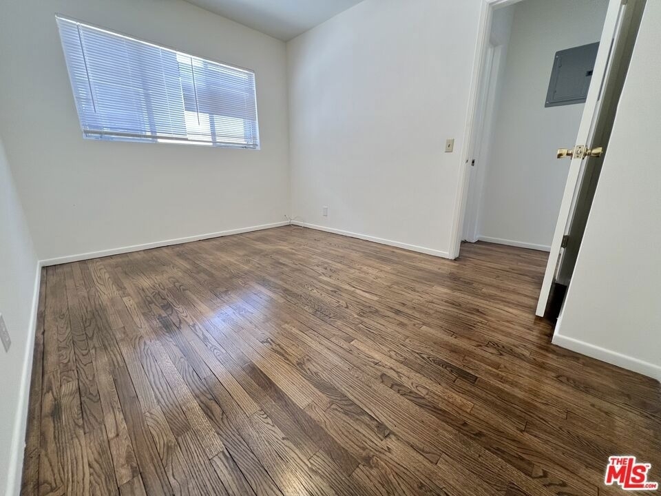 10303 Palms Boulevard - Photo 18