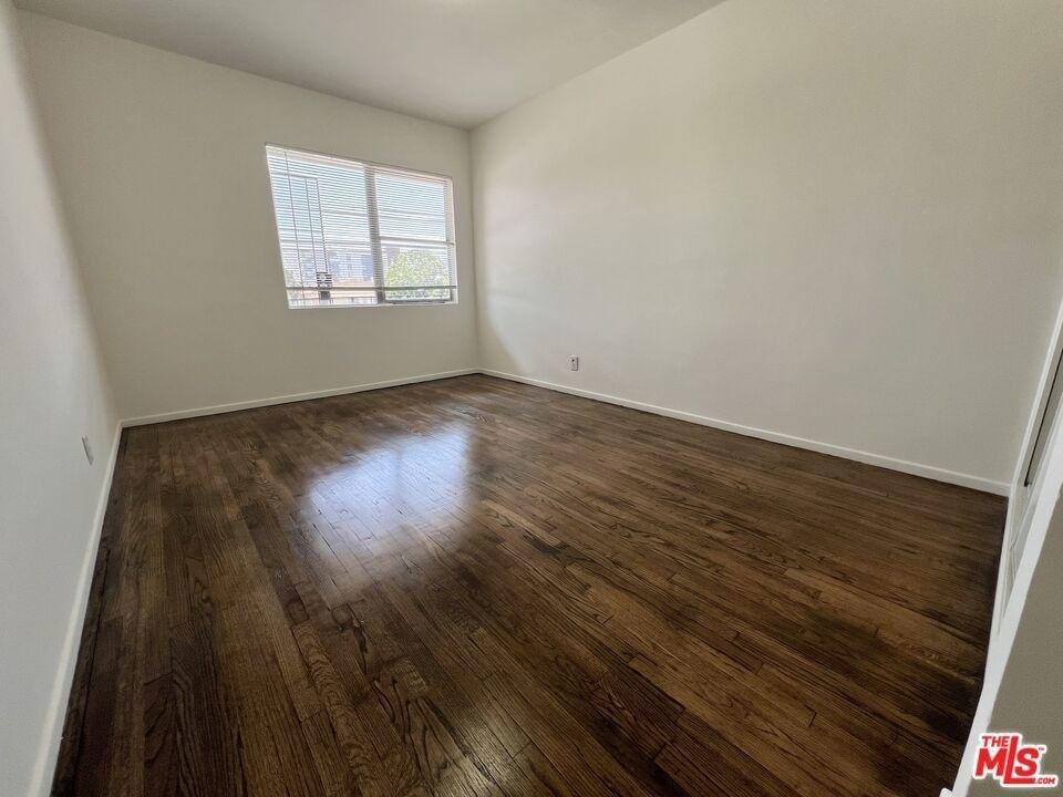 10303 Palms Boulevard - Photo 13