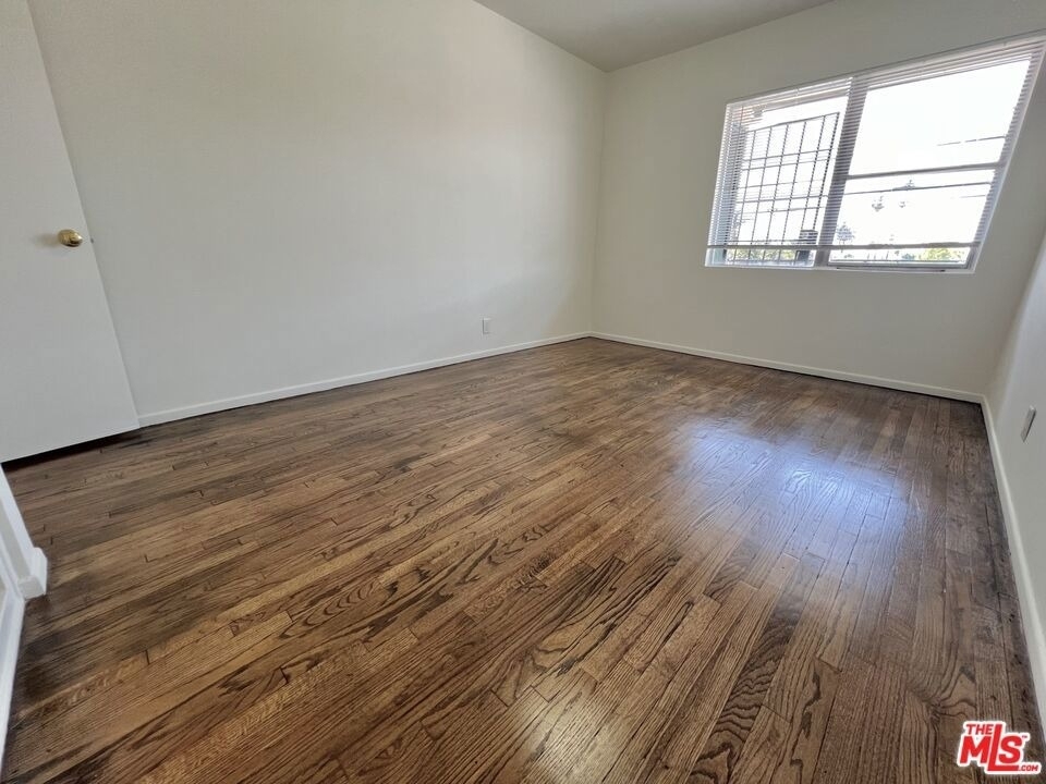 10303 Palms Boulevard - Photo 11