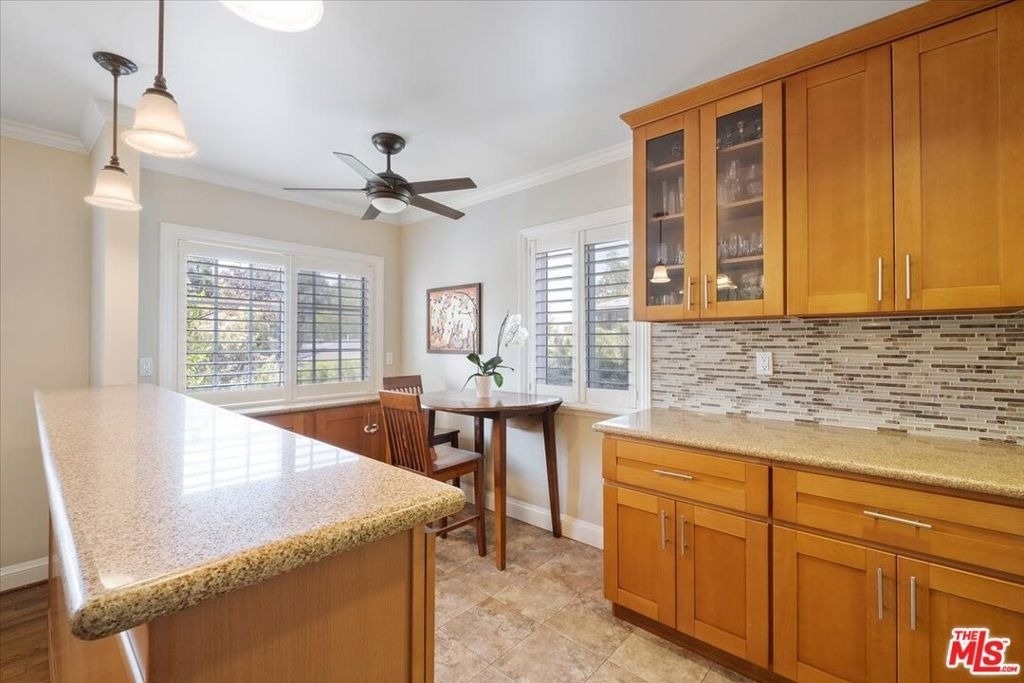 3014 Urban Avenue - Photo 7