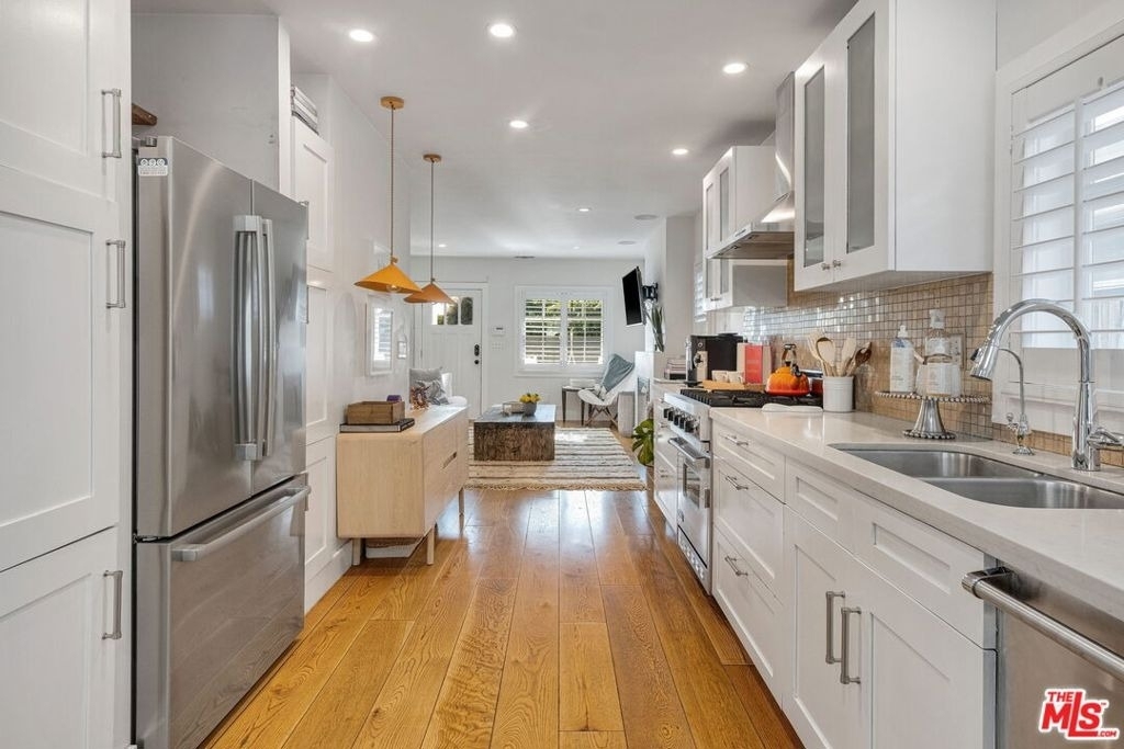 1605 Cabrillo Avenue - Photo 14