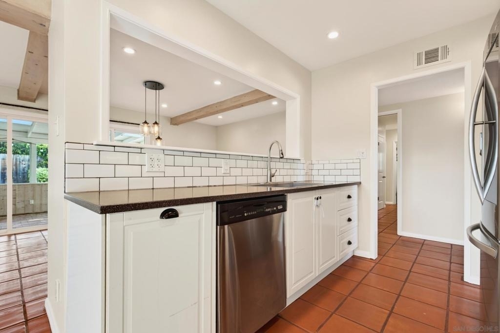 4144 Tolowa St. - Photo 7