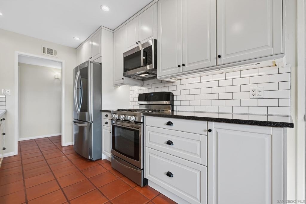 4144 Tolowa St. - Photo 10