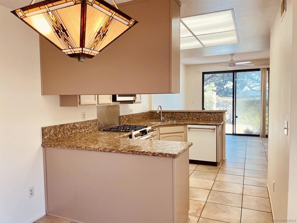 3488 Voyager Circle - Photo 9