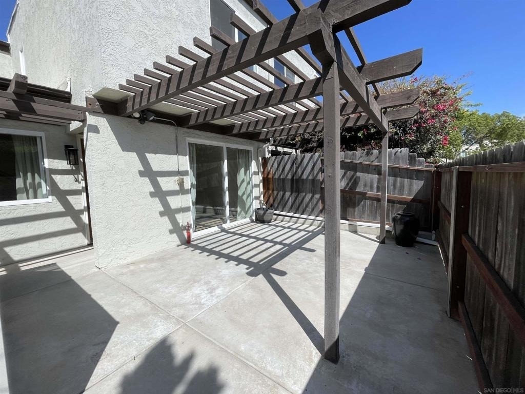 9595 Easter Way - Photo 2