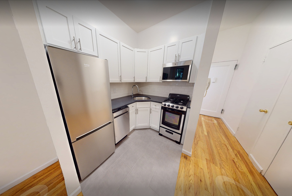 318 East 89th Street - Photo 0