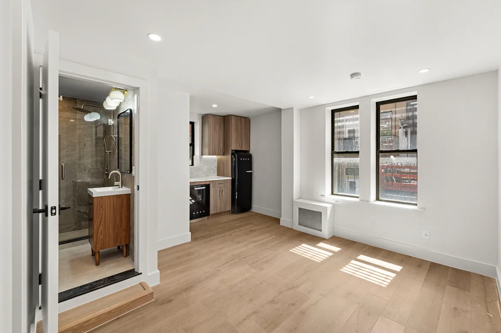 236 West 15th Street - Photo 0