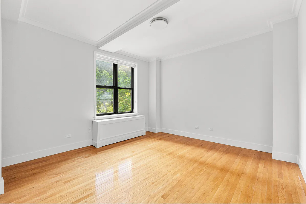 West 70th Street - Photo 1