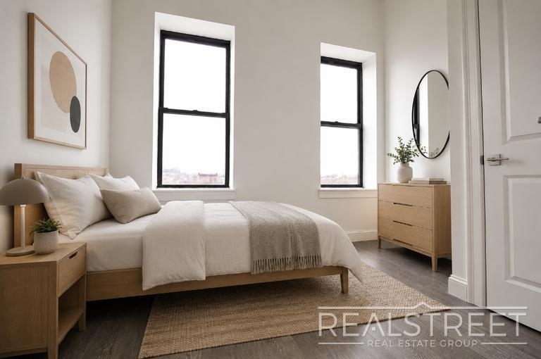 181 Chauncey Street - Photo 3