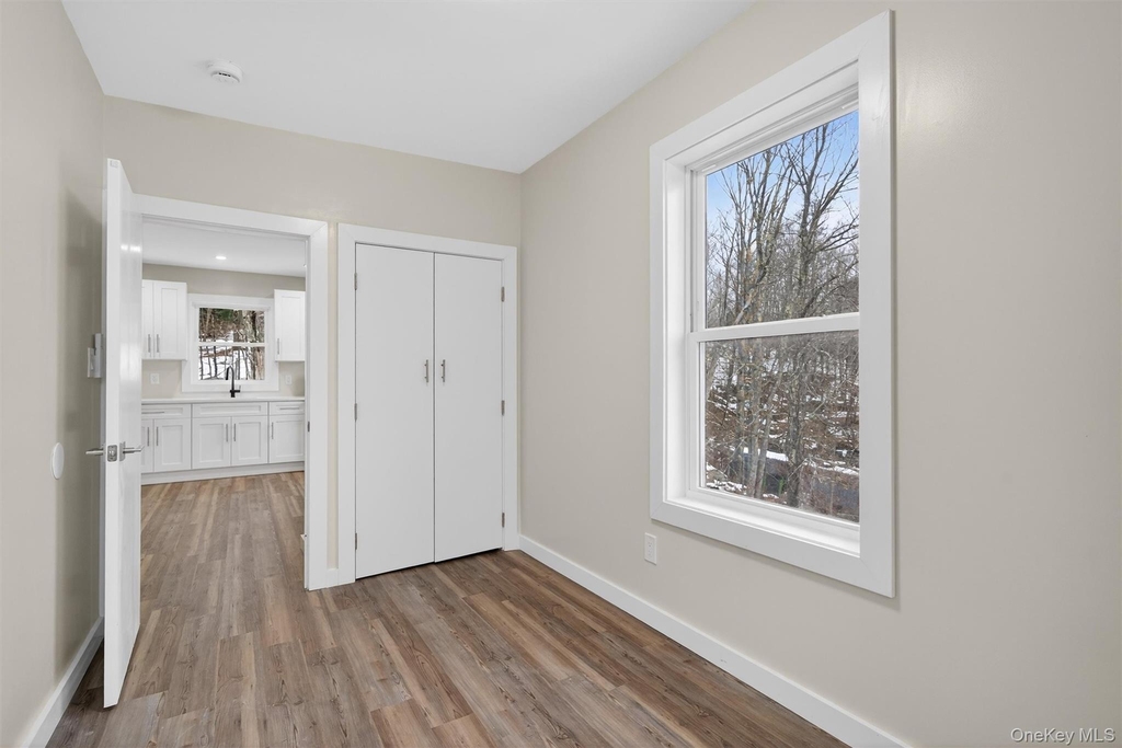303 Main Street - Photo 7