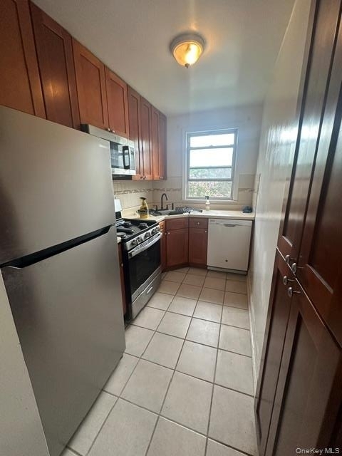 6 Arlington Street Avenue - Photo 1