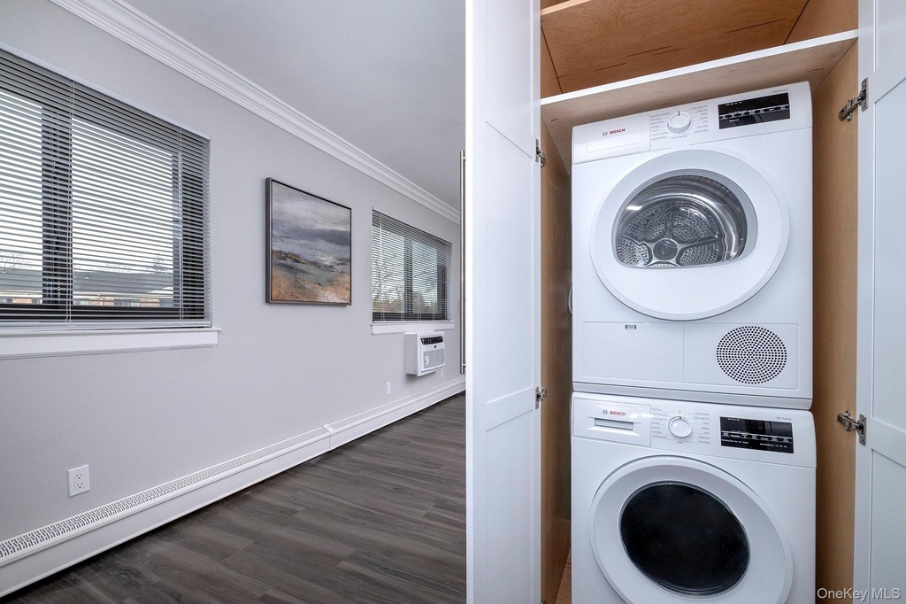 403 East Main Street - Photo 3