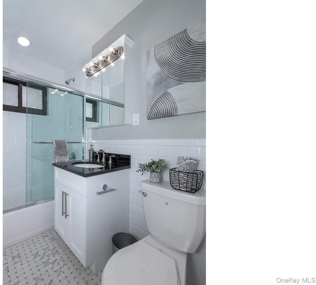 403 East Main Street - Photo 8