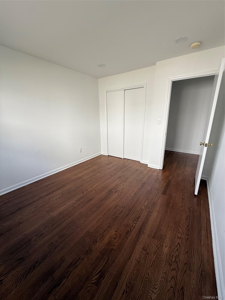 85 Halley Street N - Photo 10