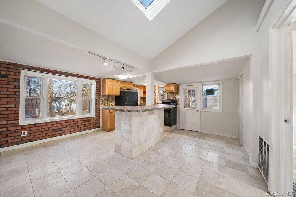 37 Orchard Trail - Photo 3