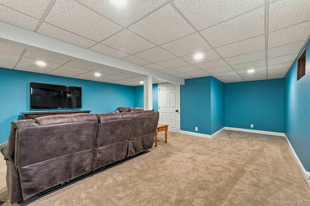 8 Marlan Court - Photo 32