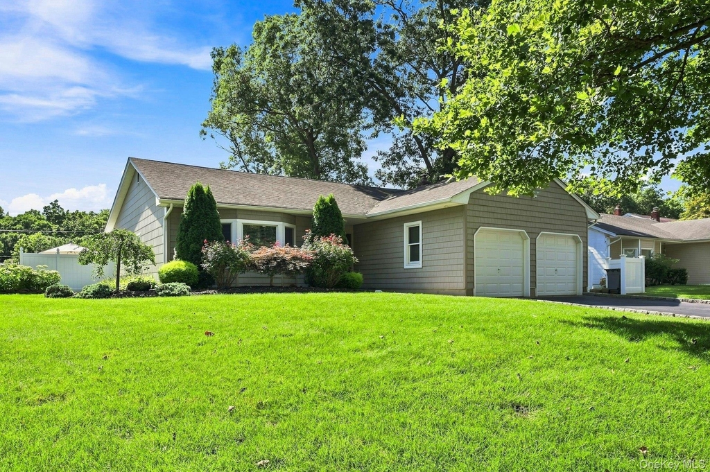 8 Marlan Court - Photo 0