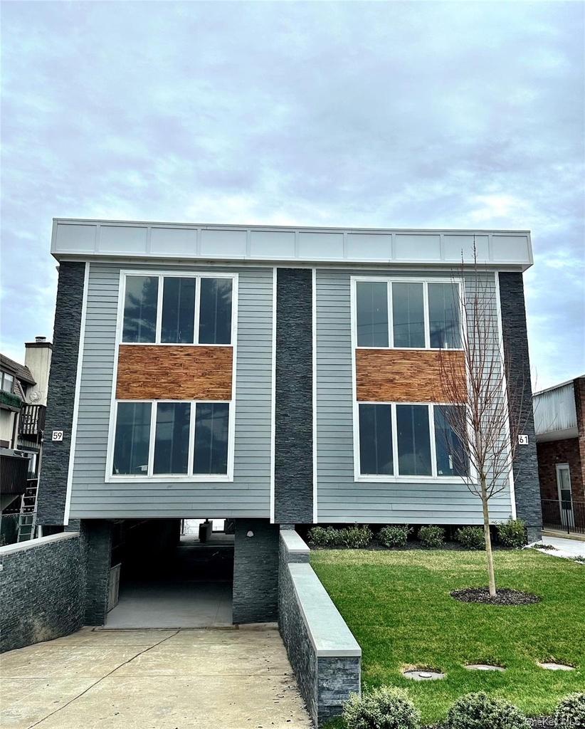 59 Orchard Beach Boulevard - Photo 0