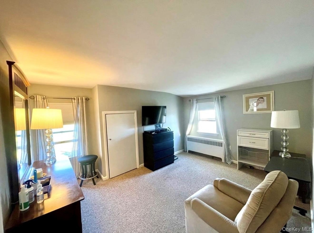 222 Centre Avenue - Photo 8