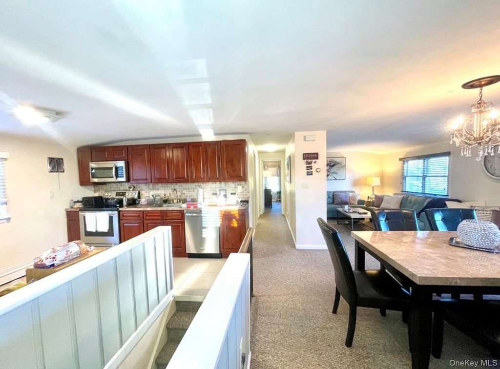 222 Centre Avenue - Photo 1