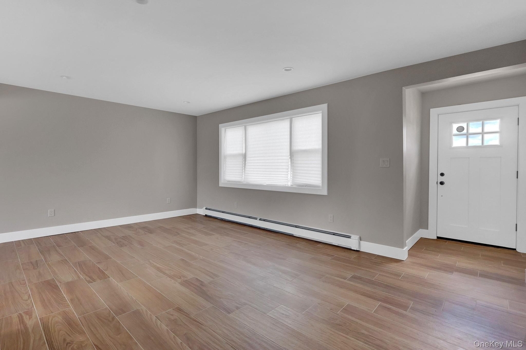 295 Bergen Avenue - Photo 9