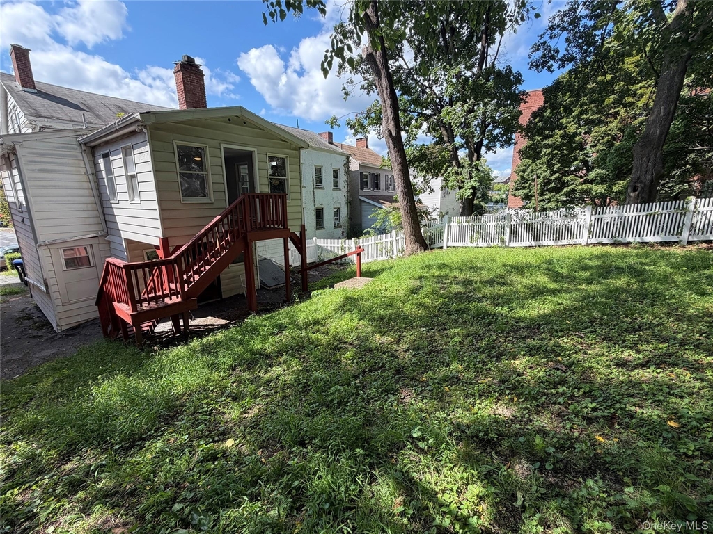 29 Delano Street - Photo 12