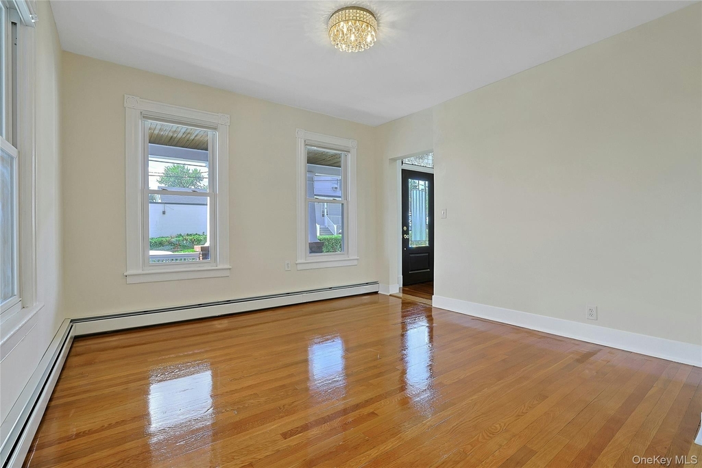 28 Burd Street - Photo 8