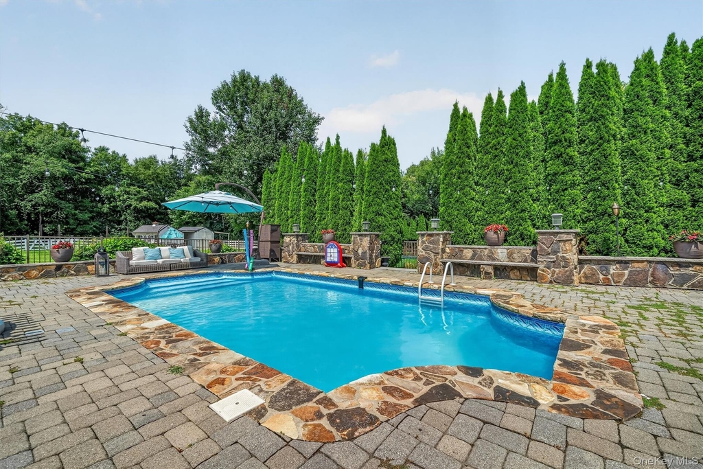 3 Canterbury Lane - Photo 33