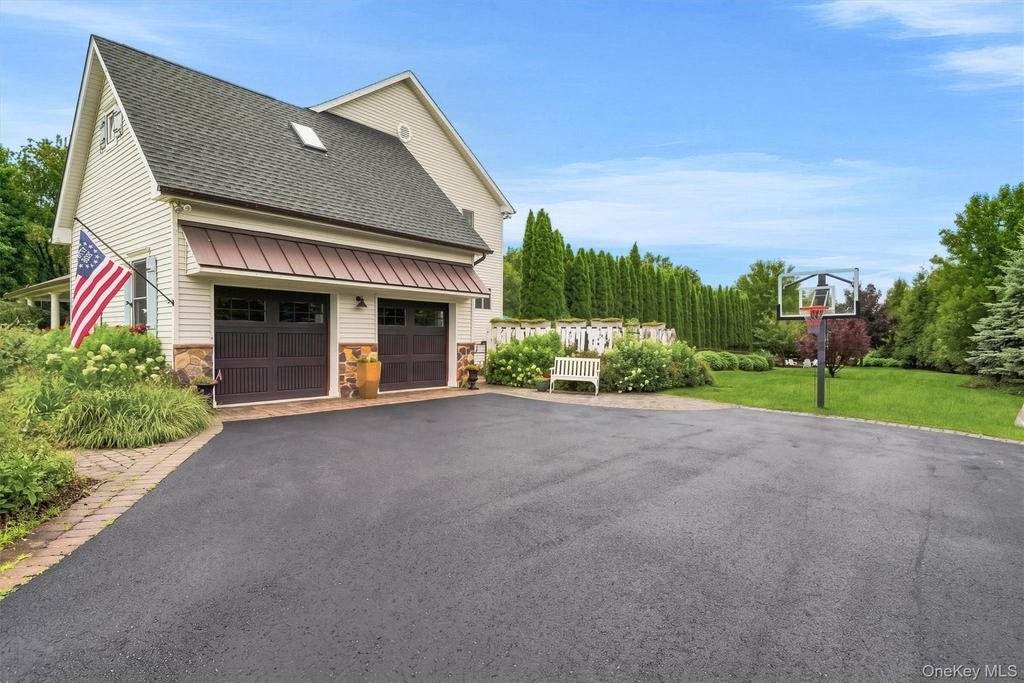 3 Canterbury Lane - Photo 1