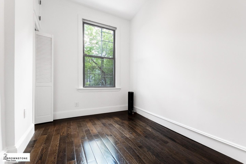 86 Carroll Street - Photo 4