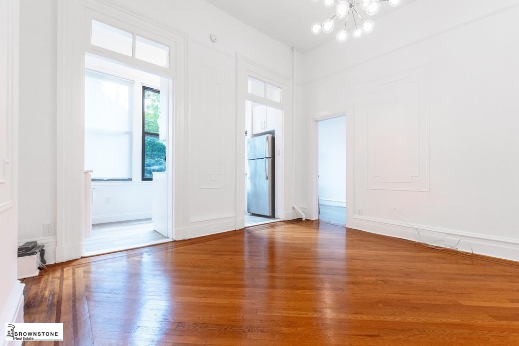 86 Carroll Street - Photo 1