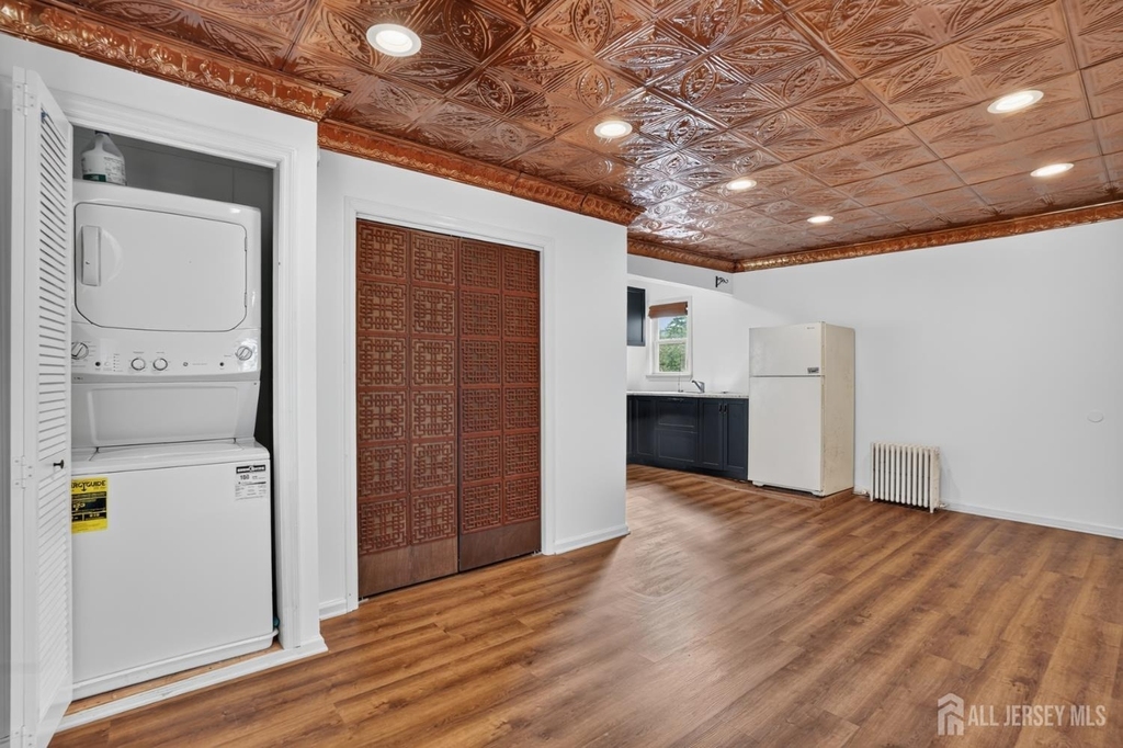 127 S Pine Avenue - Photo 4