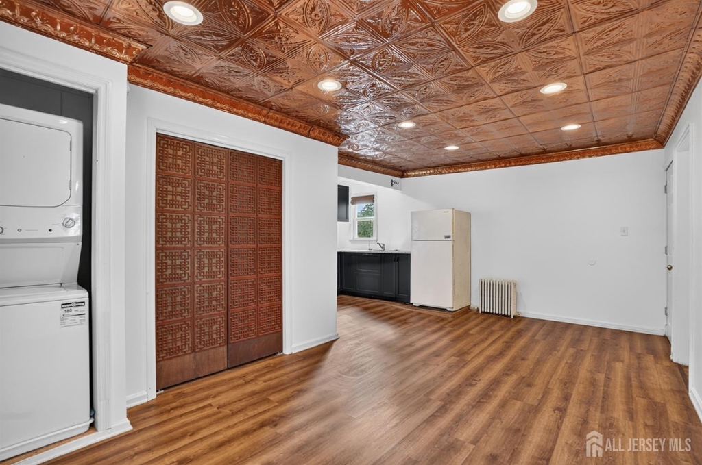127 S Pine Avenue - Photo 3