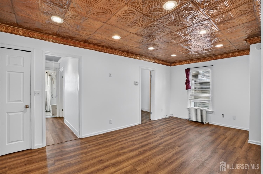 127 S Pine Avenue - Photo 6