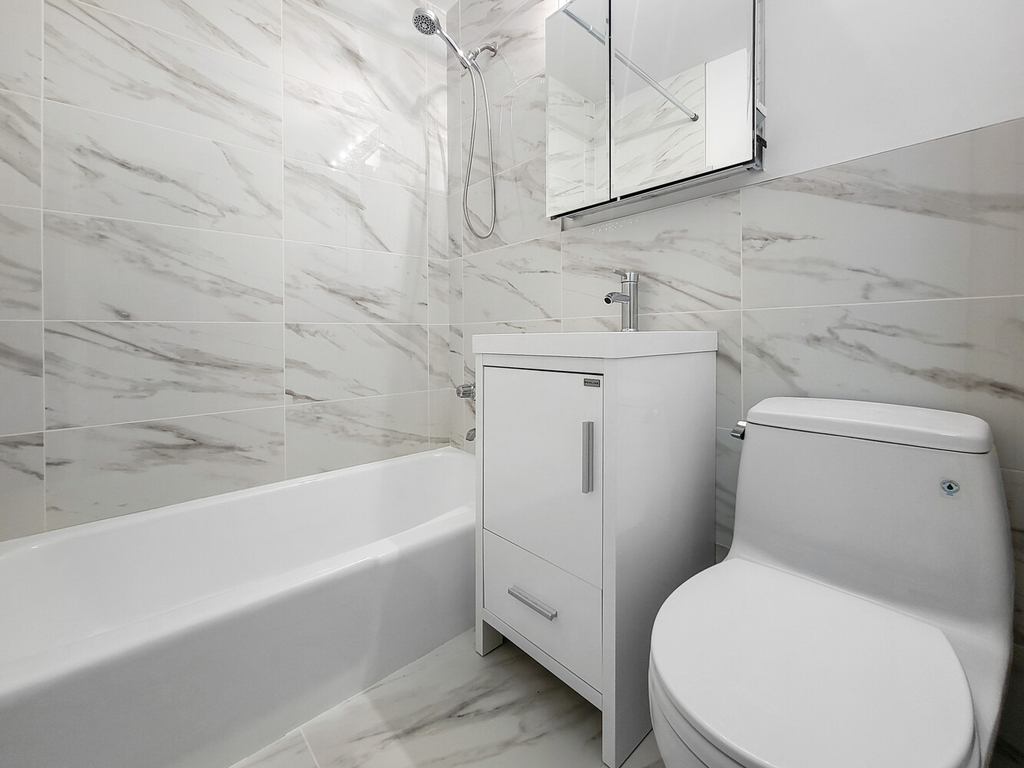 328 E 77th Street - Photo 2