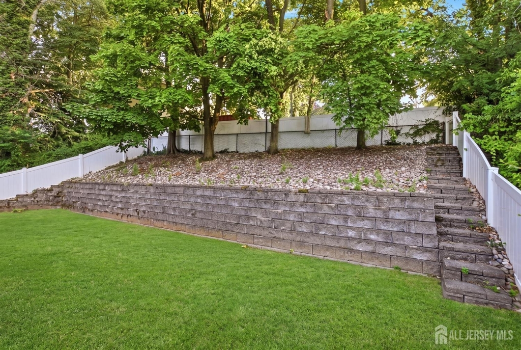518 Orchard Place - Photo 24