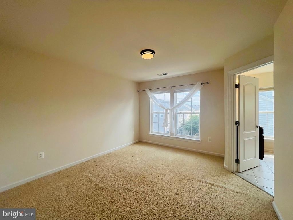 7440 Riding Meadow - Photo 8